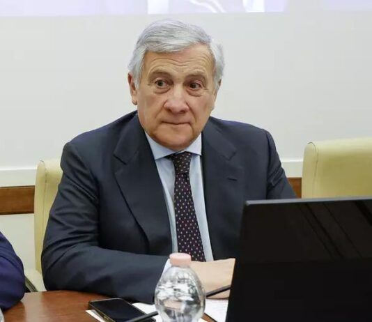 Studenti bloccati a Dubai, volo speciale per il rientro: arrivo domani a Milano