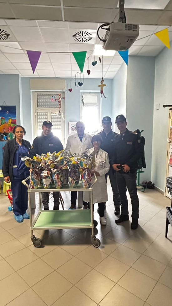 uova pasqua polizia