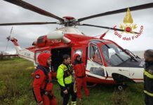 Maltempo, uomo isolato e bisognoso di cure: soccorso con elicottero dei Vigili del Fuoco