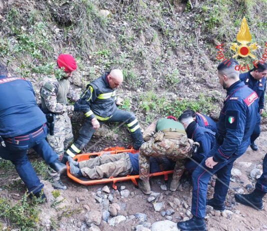 Disperso nella notte a Gioiosa Ionica: salvato all’alba grazie ai droni dei Vigili del Fuoco