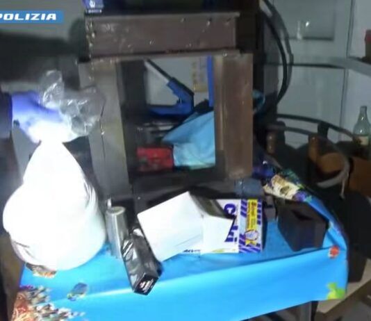 Maxi-operazione antimafia: 54 misure cautelari per droga, armi da guerra, estorsioni e tentati omicidi