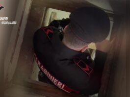 Palmi – scoperto sotto il pavimento un bunker blindato