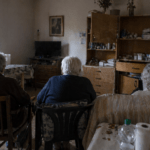 Casa di riposo abusiva scoperta in un appartamento: farmaci scaduti e personale non qualificato