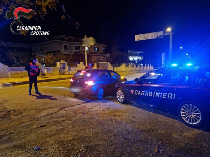 carabinieri sera crotone