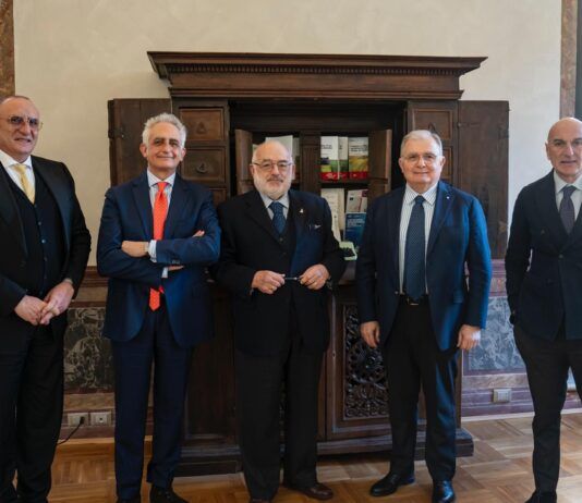 San Ferdinando conferisce la cittadinanza onoraria al rettore Giovanni Cannata