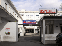 Tragedia all’ospedale Jazzolino di Vibo Valentia: uomo si lancia dalla finestra del reparto Medicina