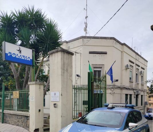 Maltrattamenti in famiglia a Palmi, arrestato 52enne dopo l’aggressione alla moglie