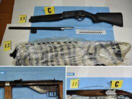 Armi clandestine e fucili modificati nascosti in un alloggio popolare: sequestro della Polizia