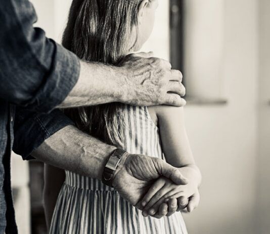 Calabria – Condannato a 10 anni per violenza sessuale aggravata su nipote minorenne