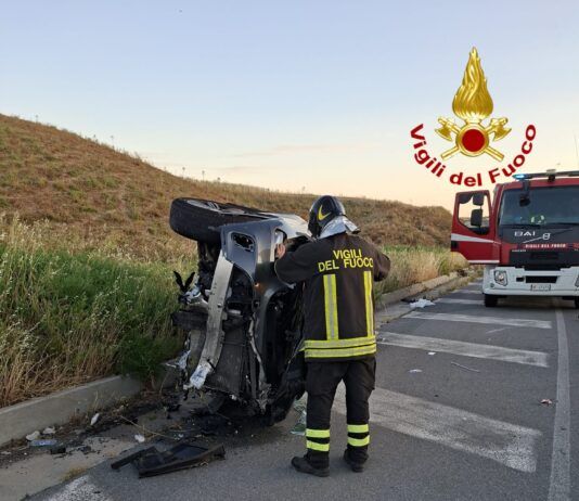 Grave incidente stradale tra due auto: una persona trasferita in elisoccorso in ospedale