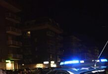 Furto in un negozio di abbigliamento: arrestato un uomo e recuperata la refurtiva