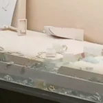 Rapina a mano armata in un centro commerciale: assalto a una gioielleria