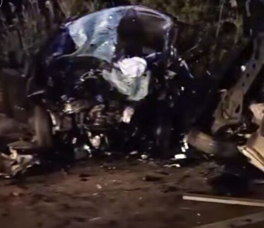 Incidente nella notte tra camion e auto: morto un giovane, due feriti gravi
