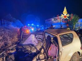 Grave incidente nella notte – 3 auto coinvolte: 5 feriti, uno in gravi condizioni