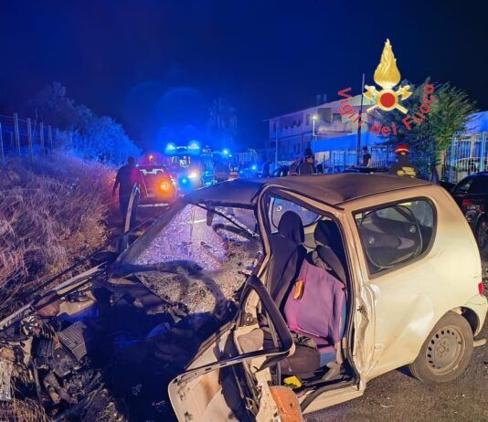 Grave incidente nella notte – 3 auto coinvolte: 5 feriti, uno in gravi condizioni