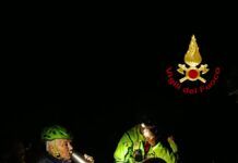 Calabria – Dispersa nei boschi, ritrovata nella notte grazie al lavoro di squadra dei soccorritori