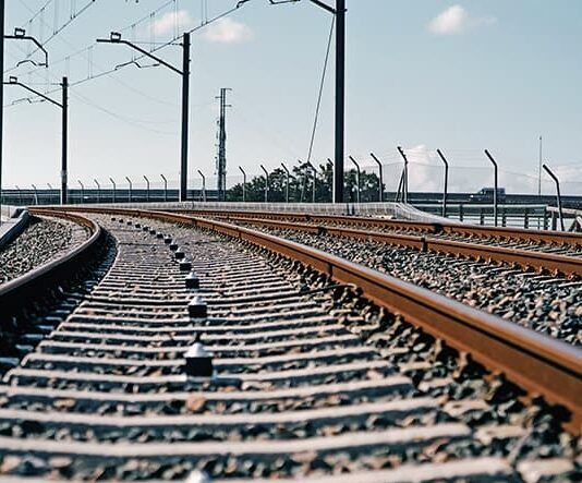 Calabria, uomo travolto e ucciso da un Intercity: traffico ferroviario in graduale ripresa