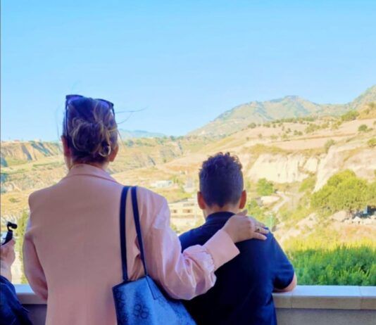 Reggio Calabria, il piccolo Gabriele torna a casa dalla mamma: il Tribunale dispone il rientro dopo due anni
