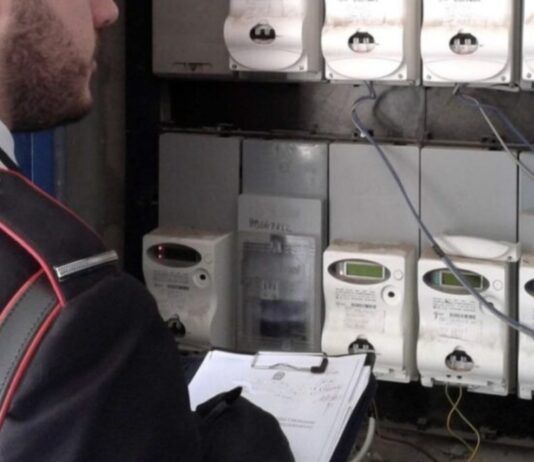 Furto di energia elettrica: scoperto allaccio abusivo, danno da oltre 90 mila euro