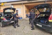 Controlli estivi della Guardia di Finanza: sequestrati oltre 7.300 prodotti, denunciati due venditori di merce contraffatta
