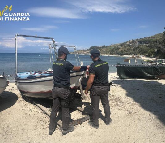Occupazione abusiva del demanio marittimo: sequestrate 13 imbarcazioni per un valore di 100 mila euro