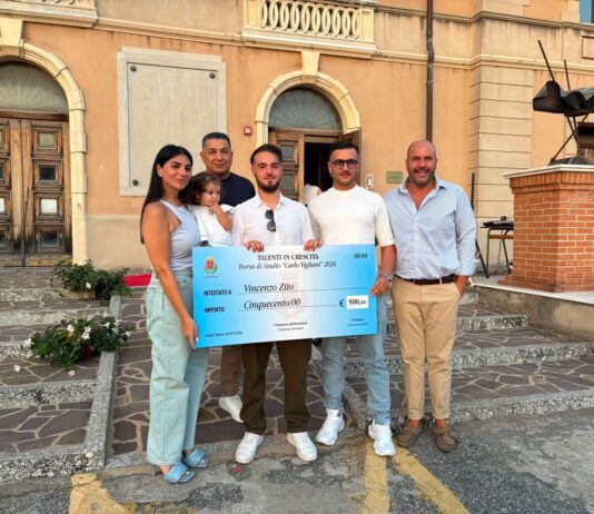 “Talenti in crescita – Borse di studio 2026”: premiati 9 tra i migliori studenti di Gioia Tauro nella seconda edizione dell’iniziativa