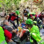 Escursionista precipita in un dirupo: recuperato dai Vigili del Fuoco
