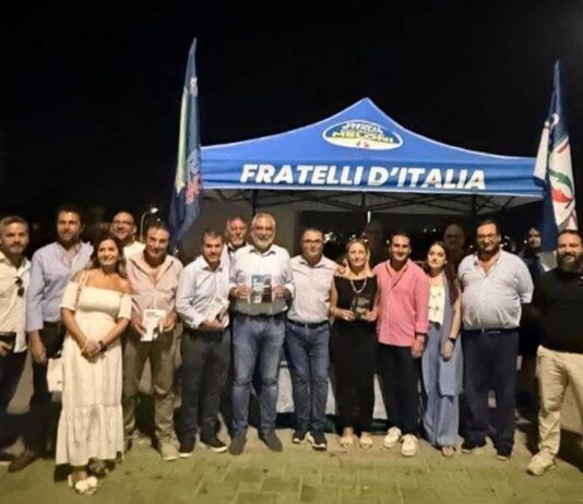 Fratelli d’Italia, grande partecipazione a Gioia Tauro. Papalia: “La destra non si ferma neanche d’estate”