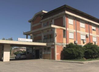 Gioia Tauro, furto all’ospedale nella notte di Ferragosto: rubato il motore del climatizzatore del laboratorio