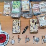 Oltre un chilo di eroina e quasi 62mila euro in contanti: arrestati tre uomini