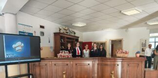 Polistena – Un ingresso da hotel cinque stelle per accogliere i nuovi studenti: il primo giorno speciale all’Alberghiero “G. Renda“