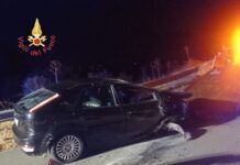 Calabria – Auto si ribalta nella notte: ferito il conducente