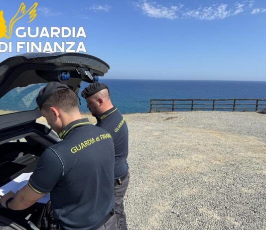 Struttura ricettiva abusiva con 15 appartamenti: scattano sanzione e denuncia