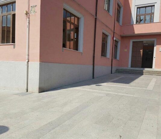 Rosarno – I.C. Marvasi-Vizzone, grande festa per l’arrivo del nuovo dirigente Domenico Mammola: “Il richiamo di casa è stato forte”
