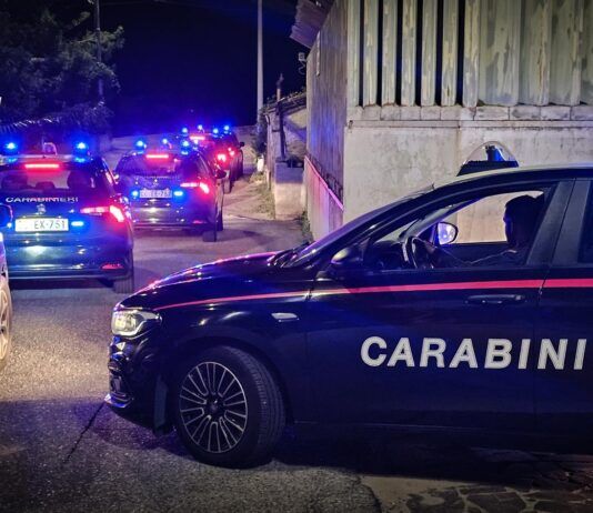 Intimidazioni con pistole e fucili: sei indagati, scattano le misure cautelari