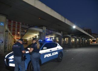Controlli a tappeto stazioni autolinee: 257 persone identificate e due stranieri trasferiti in un CPR