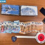 Auto in panne sull’A2, il controllo della Polizia Stradale porta alla scoperta di 2,1 chili di cocaina