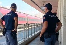 Fugge alla vista della Polizia: arrestato giovane con pistola clandestina