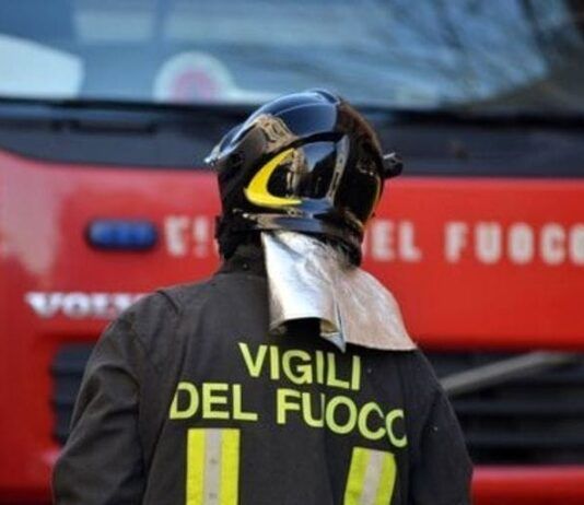 Cinquefrondi – Tre persone soccorse in cantina per esalazioni: intervento dei Vigili del Fuoco