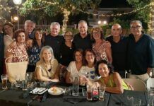 Polistena, la V B dell’Istituto Commerciale festeggia 40 anni dal diploma: ritrovata l’amicizia nata sui banchi di scuola