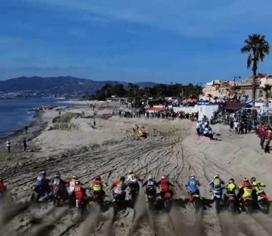 ”No alle moto da cross sulla spiaggia di Catona e su tutti i litorali italiani” – La denuncia di Legambiente