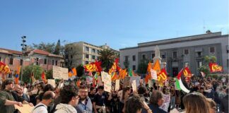 Sciopero generale, circa un migliaio in piazza a Reggio Calabria