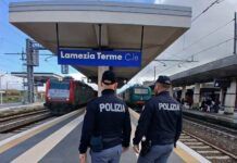 Minaccia ed estorsione nei confronti di un automobilista: arrestati dalla Polizia di Stato