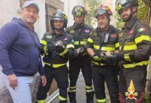 Vigili del Fuoco mettono in salvo quattro gattini bloccati in un sottoscala