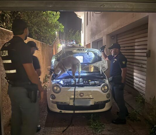 Sorpreso con un panetto di cocaina nell’auto – arrestato un uomo